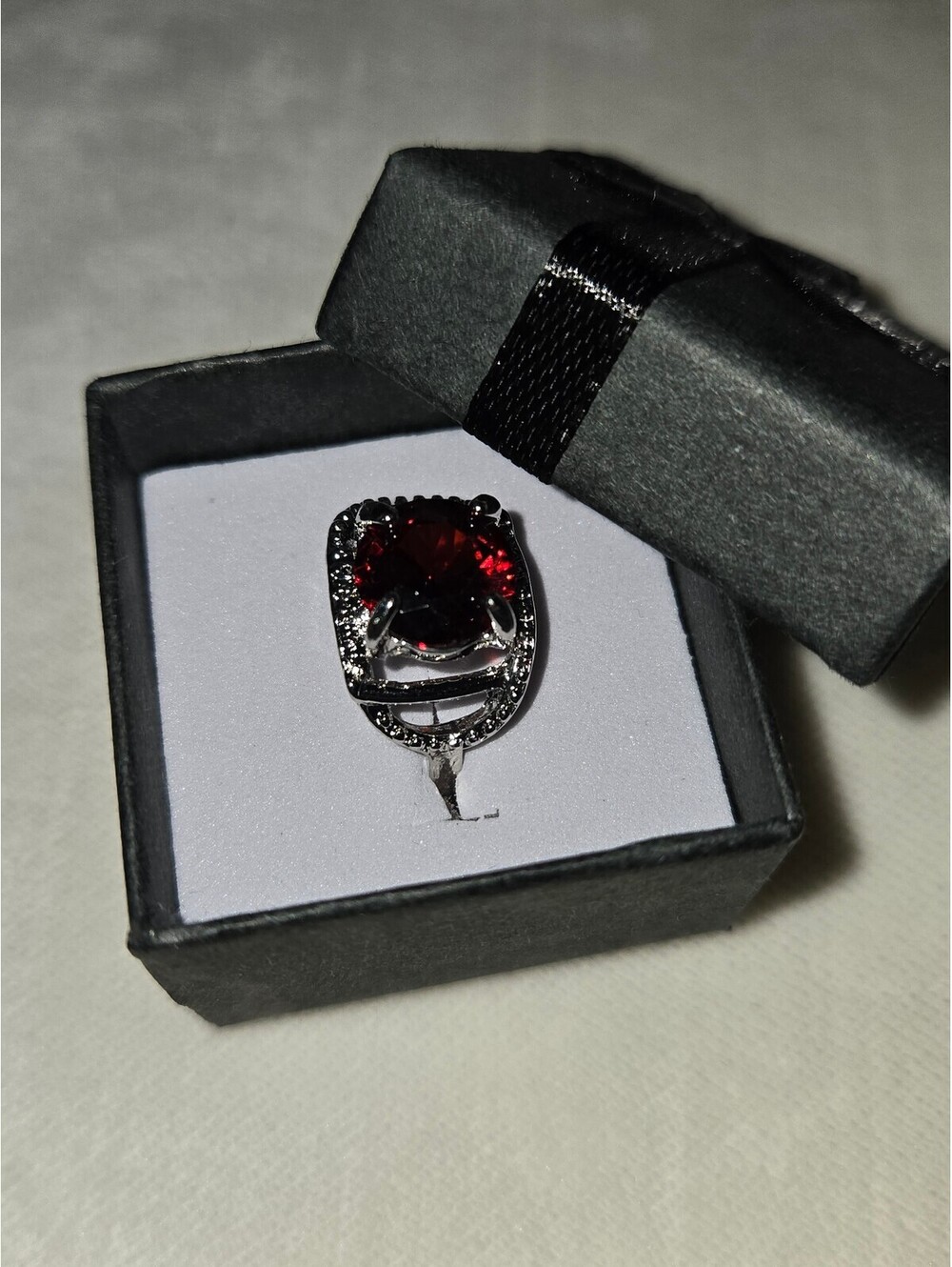Elegant Silver Ring with Striking Red Synthetic Zircon Stone 8